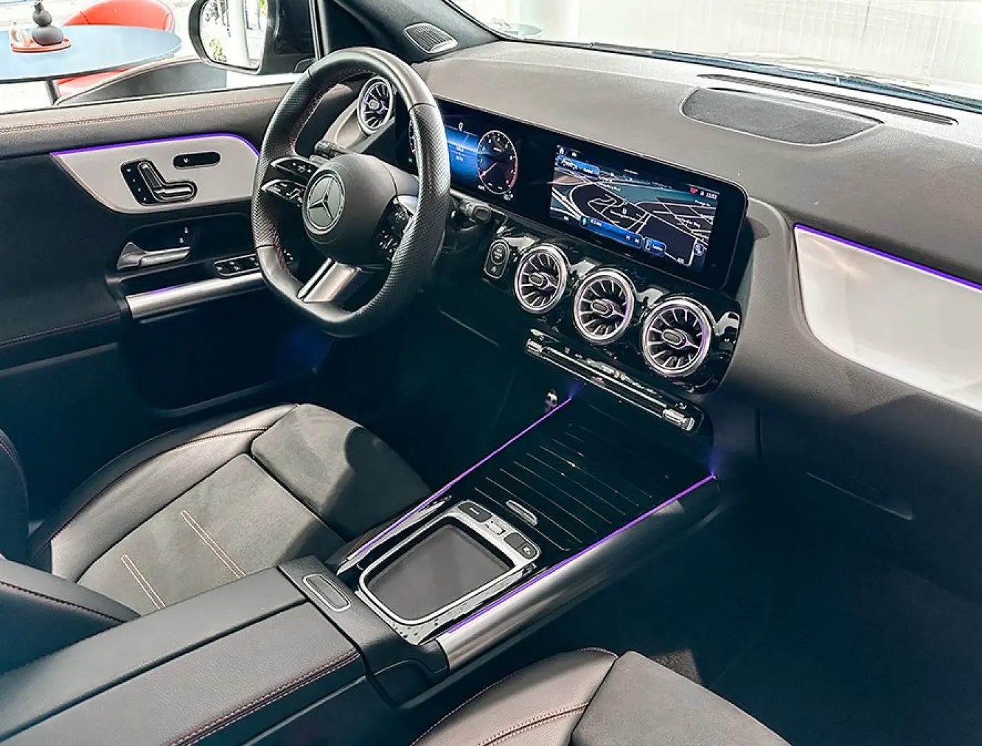 Mercedes-Benz GLA 220 4M AMG+Night+LED+Pano+Burmester