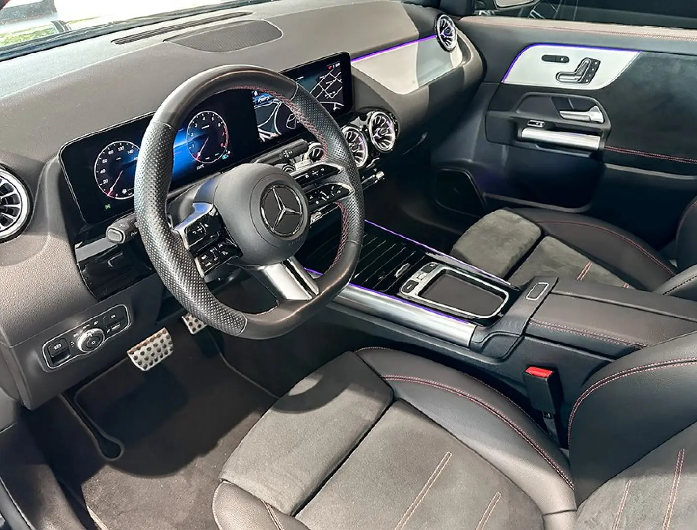 Mercedes-Benz GLA 220 4M AMG+Night+LED+Pano+Burmester