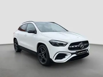 Mercedes-Benz GLA 250 4M AMG NIGHT PANO DISTR KEYL 360