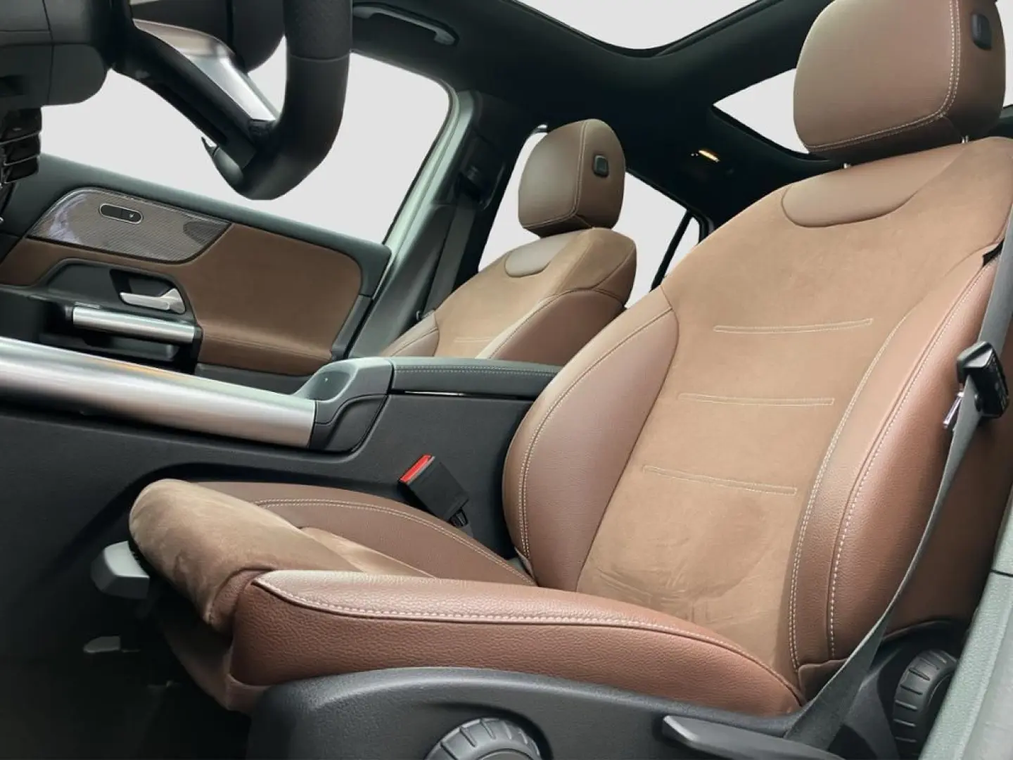 Mercedes-Benz GLA 250 4M AMG*NIGHT*PANO*DISTR KEYL*360°