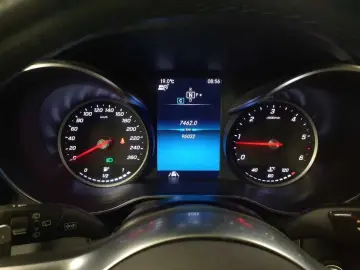 GLC 200 d AMG Line 4Matic AHK Pano S-Dach SpoSi