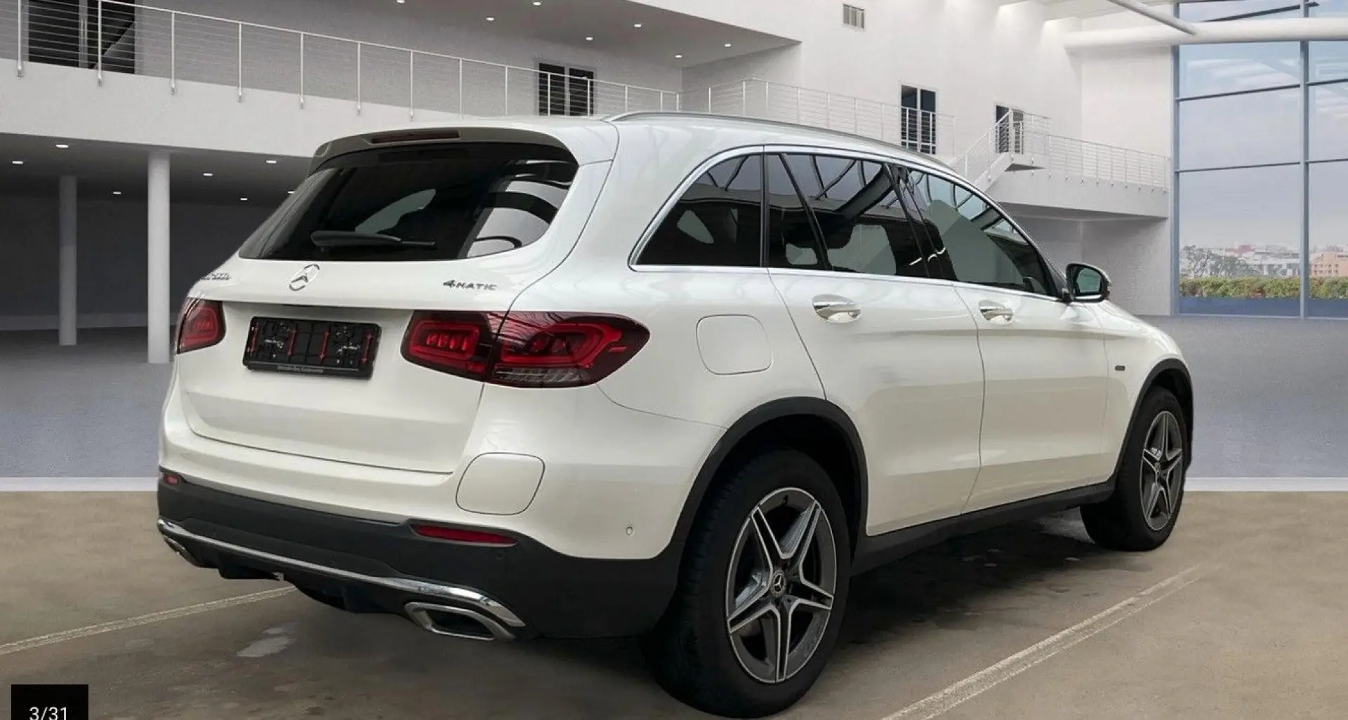 Mercedes-Benz b GLC 300 e 4M AMG Line Multibeam  Distr