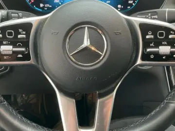 Mercedes-Benz b GLC 300 e 4M AMG Line Multibeam  Distr