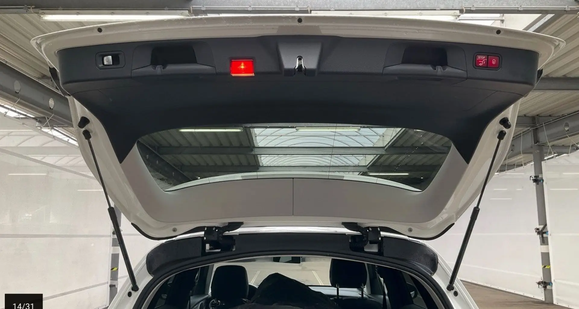 Mercedes-Benz b GLC 300 e 4M AMG Line Multibeam  Distr