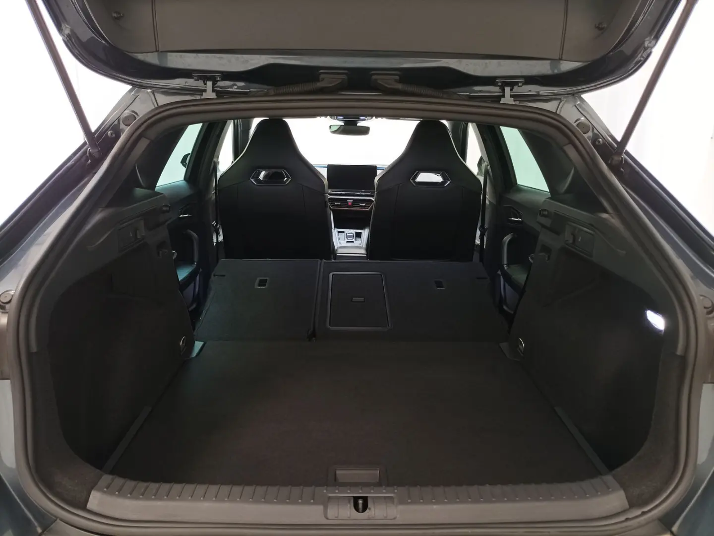 Cupra  Formentor VZ 2.0 TSI 4Drive Navi 360