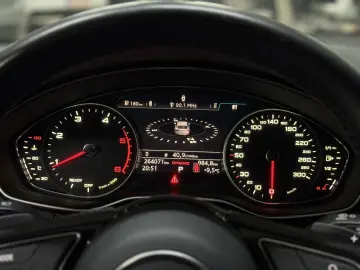 Audi A4 2.0 TDI quattro