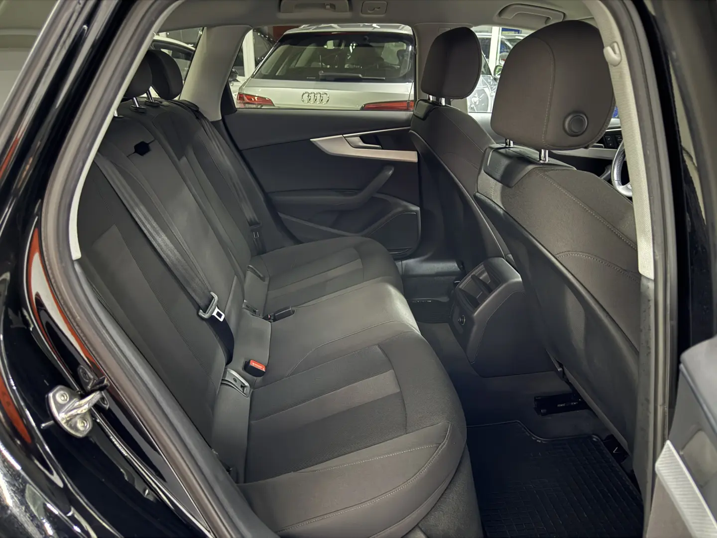 Audi A4 2.0 TDI quattro