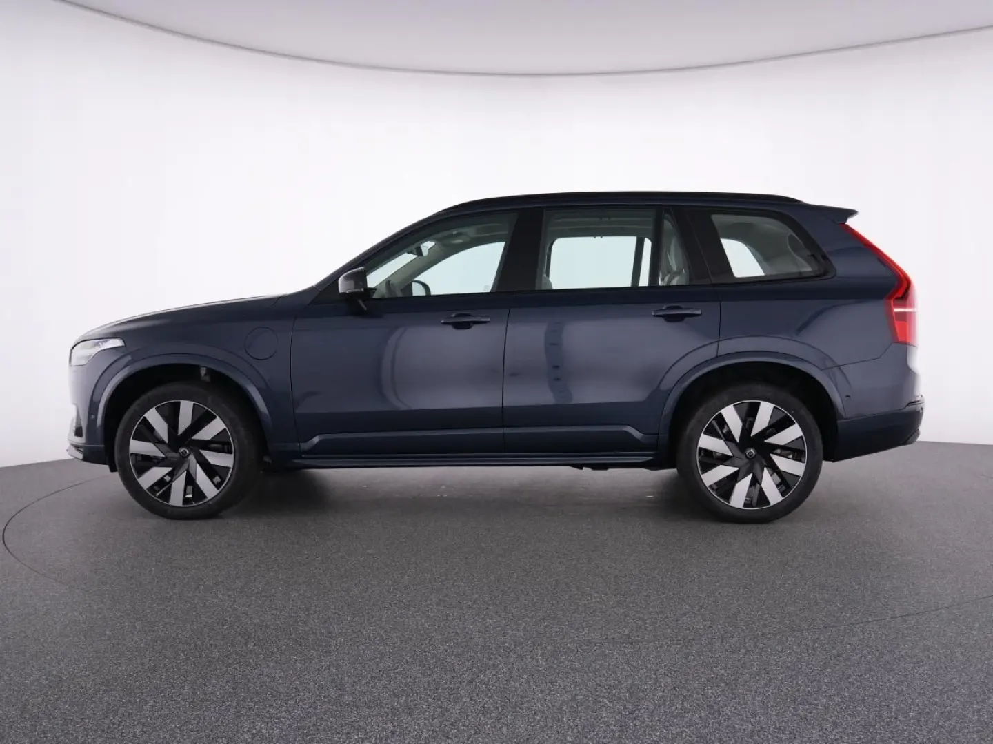 XC90 T8 AWD Ultra Dark+LM21+Luftf+B&W+360Kam+Mas