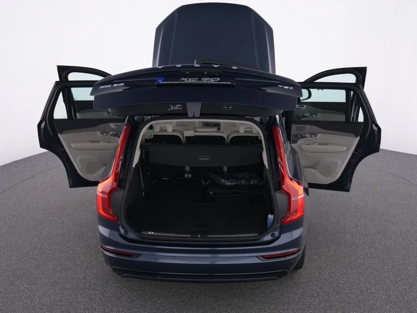 XC90 T8 AWD Ultra Dark+LM21+Luftf+B&W+360Kam+Mas