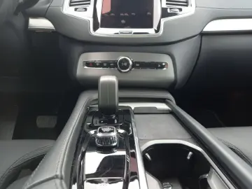 XC90 B5 D AWD Plus Bright   AHK/ LED/ RFK