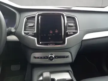 XC90 B5 D AWD Plus Bright   AHK/ LED/ RFK