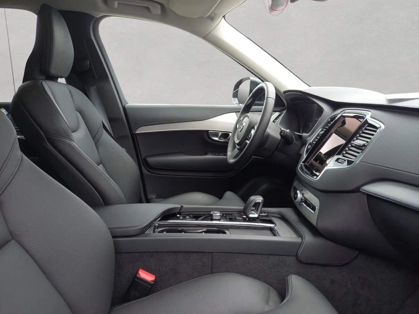 XC90 B5 D AWD Plus Bright   AHK/ LED/ RFK