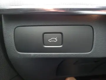 XC90 B5 D AWD Plus Bright   AHK/ LED/ RFK