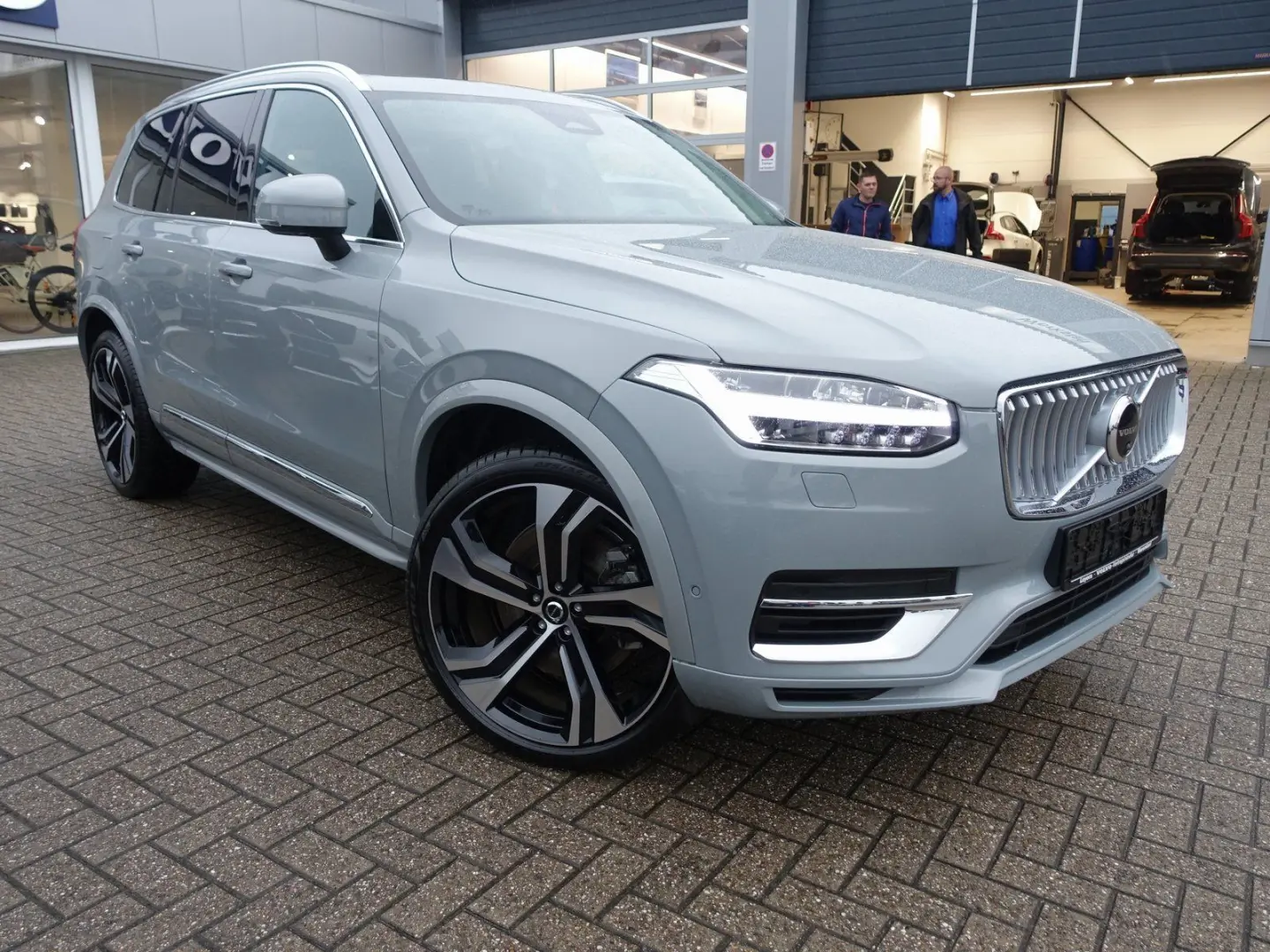 XC90 Ultra T8 AWD/FourC/AHK/HeadUP/Pano/360°/BLS