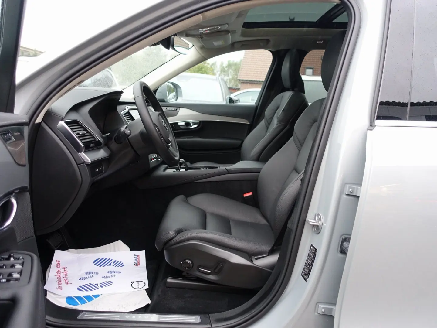 XC90 Ultra T8 AWD/FourC/AHK/HeadUP/Pano/360°/BLS