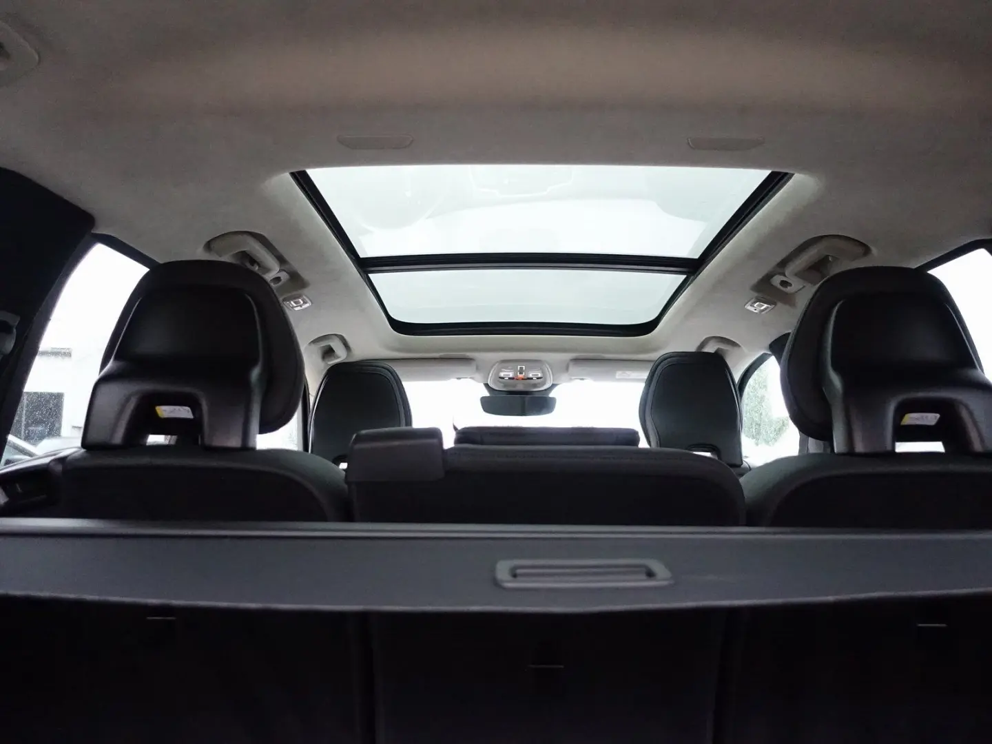 XC90 Ultra T8 AWD/FourC/AHK/HeadUP/Pano/360°/BLS