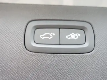 XC90 Ultra T8 AWD/FourC/AHK/HeadUP/Pano/360°/BLS