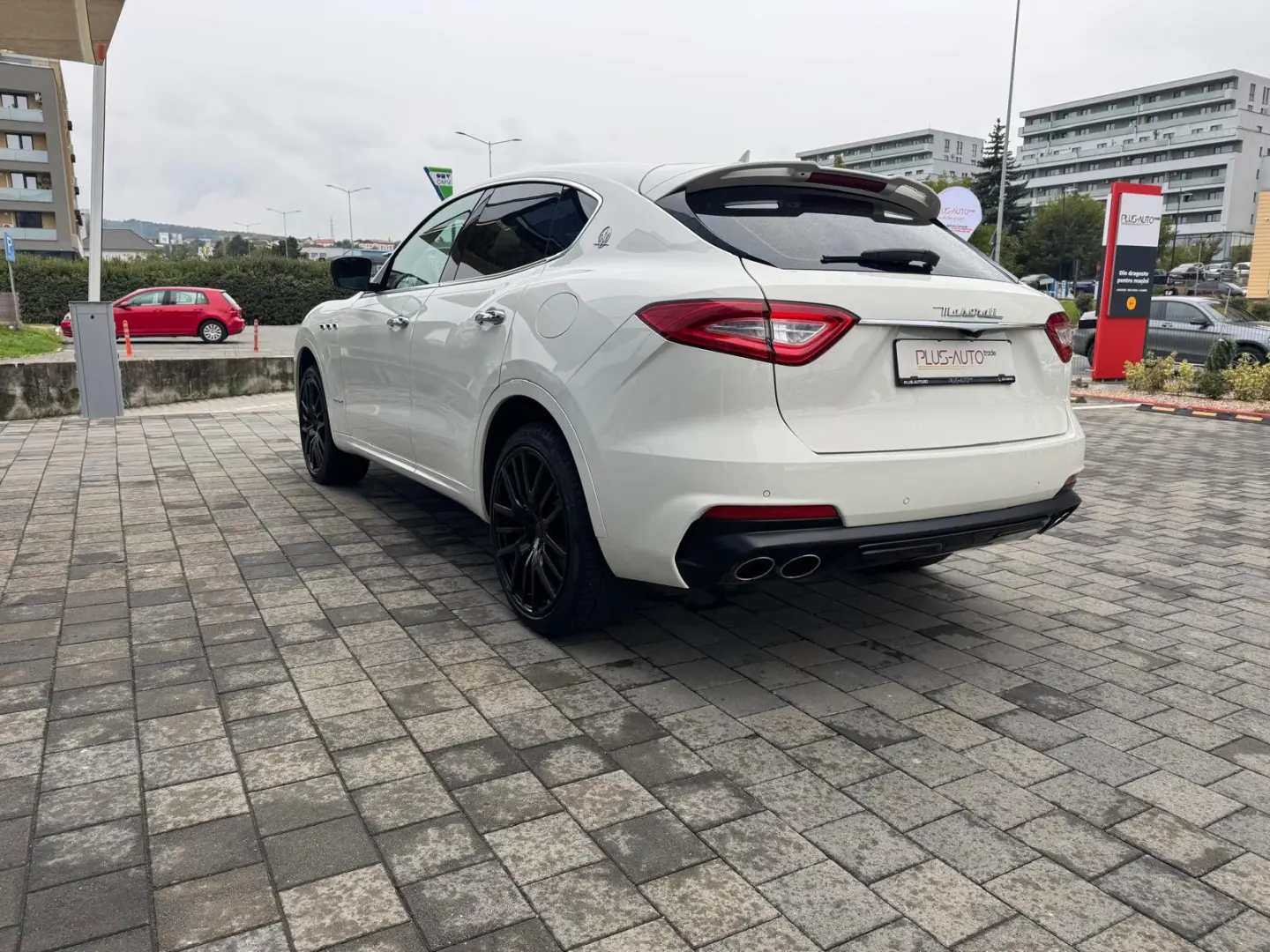 Maserati Levante GranSport 430 cp
