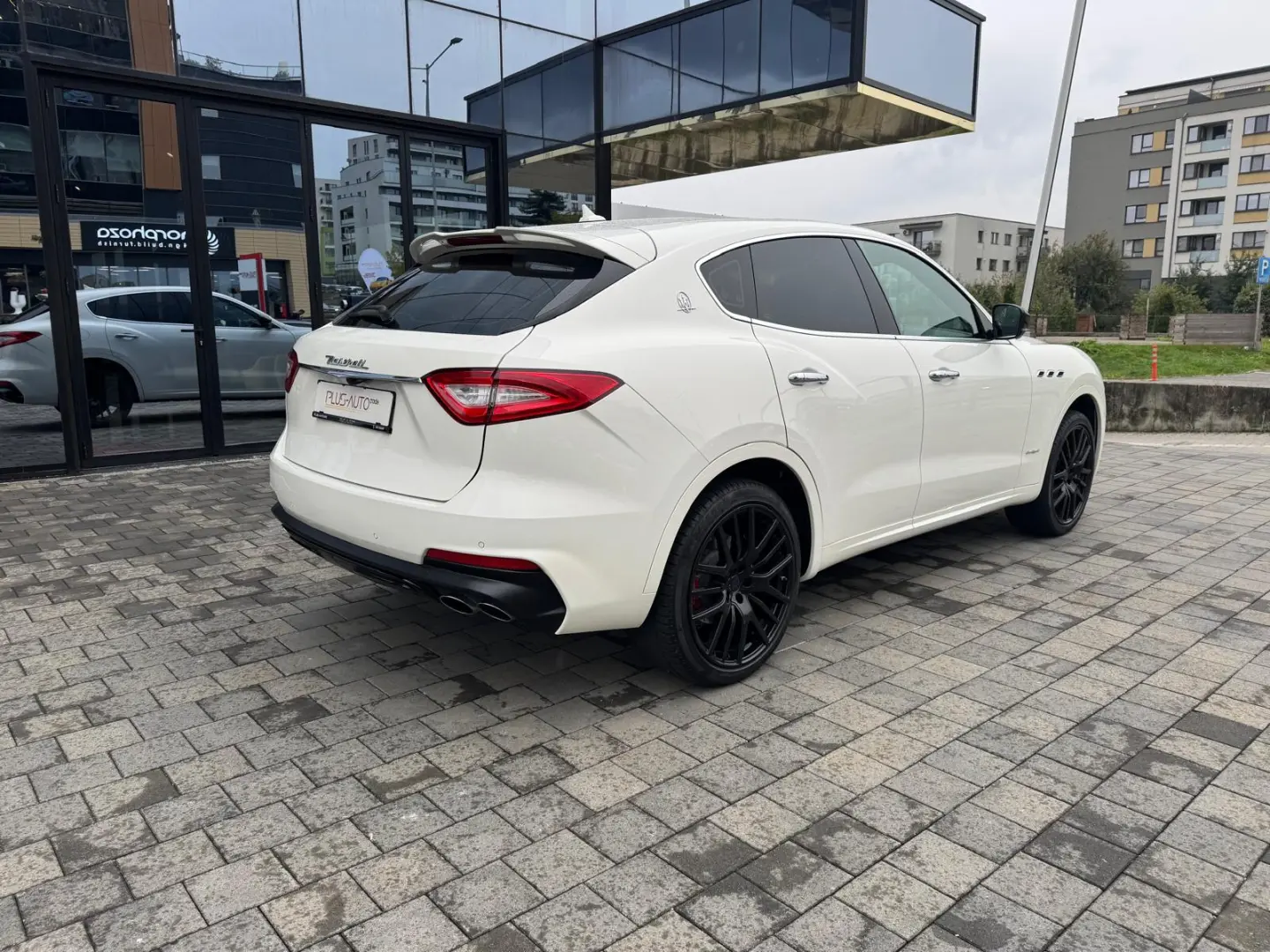 Maserati Levante GranSport 430 cp