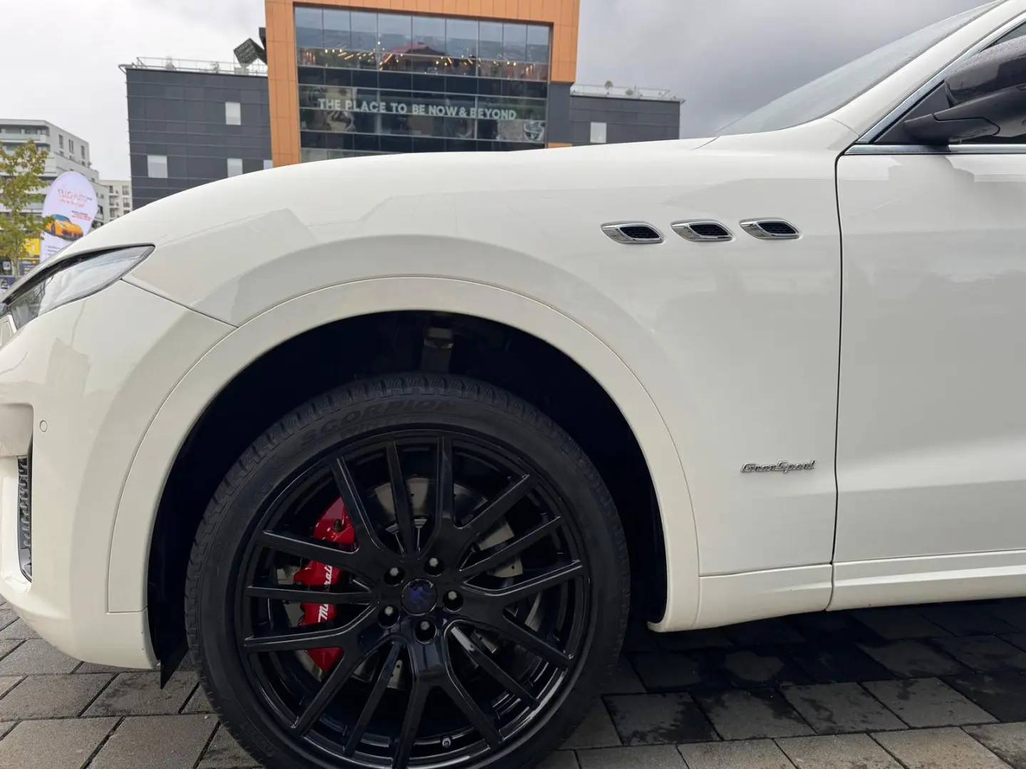 Maserati Levante GranSport 430 cp