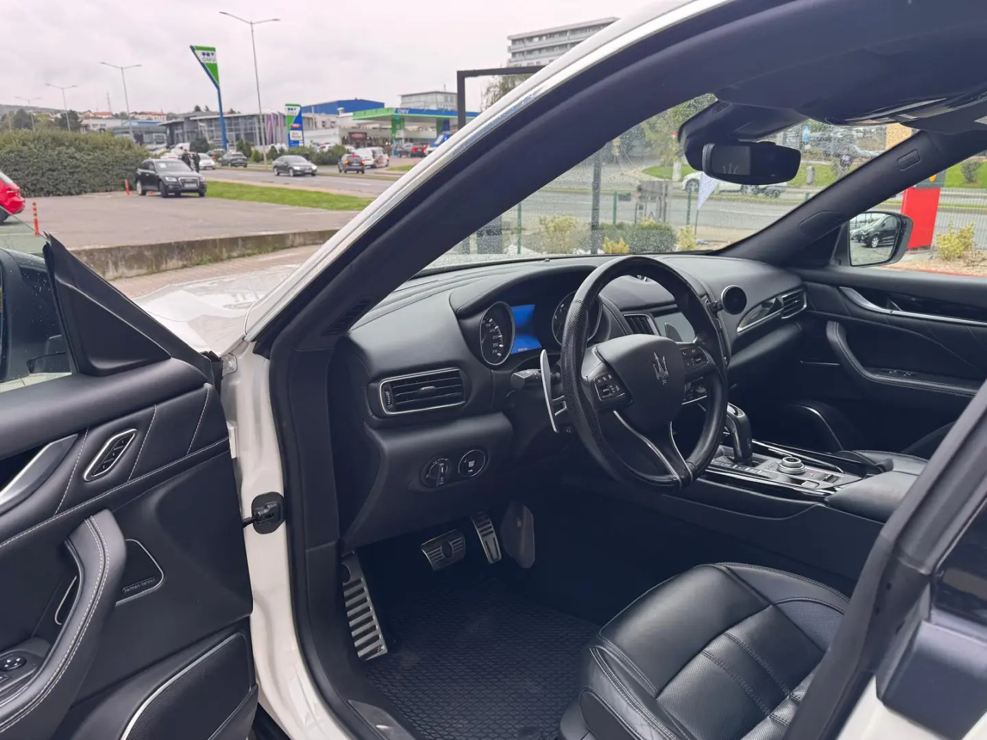 Maserati Levante GranSport 430 cp