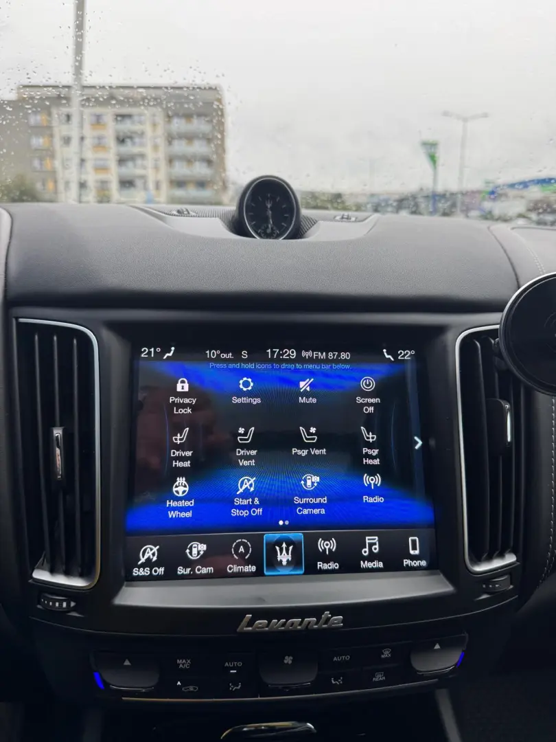 Maserati Levante GranSport 430 cp