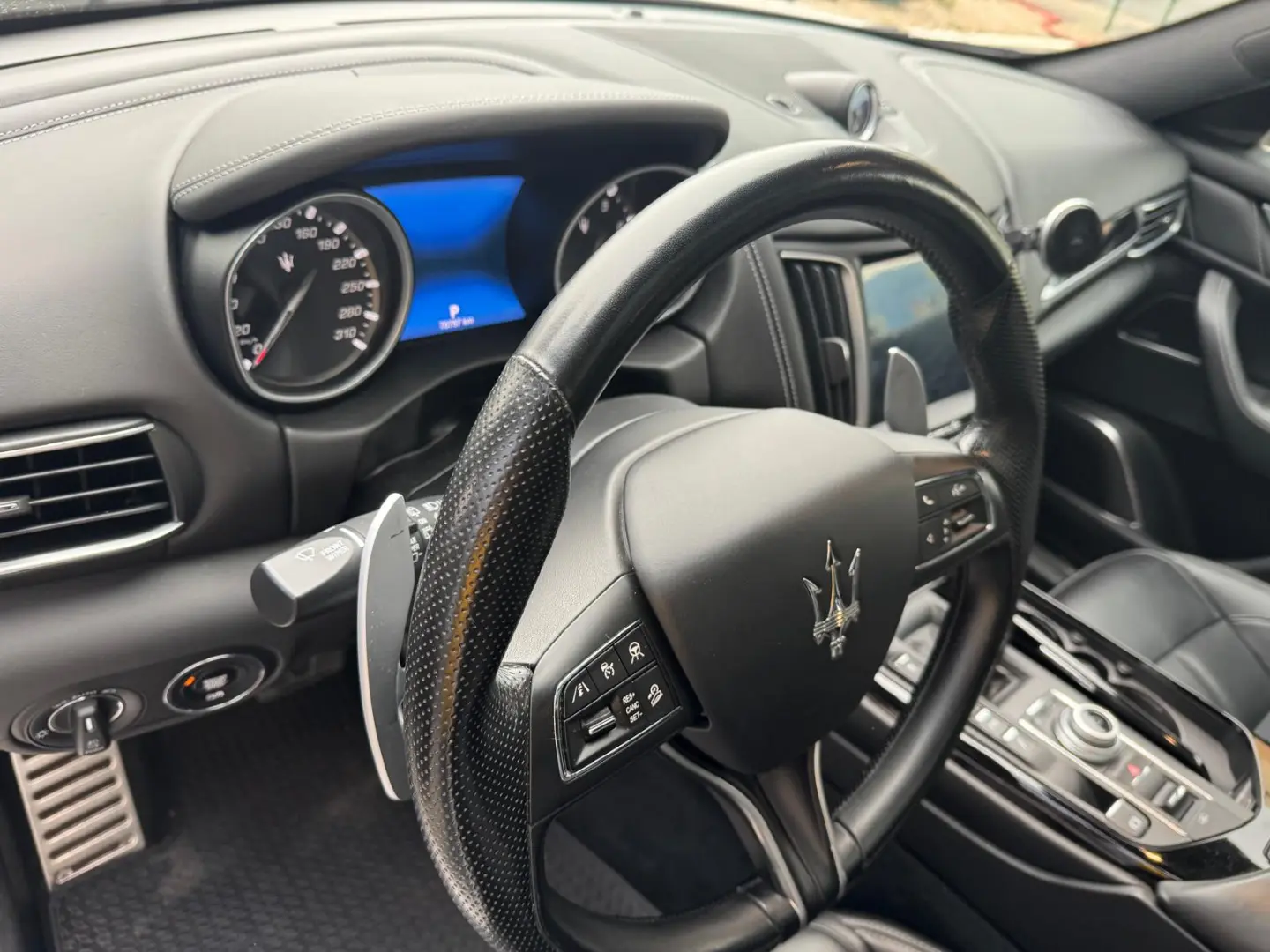 Maserati Levante GranSport 430 cp