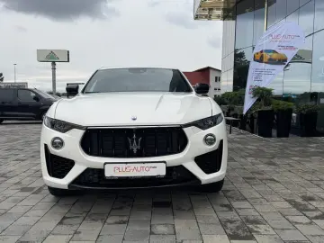 Maserati Levante GranSport 430 cp