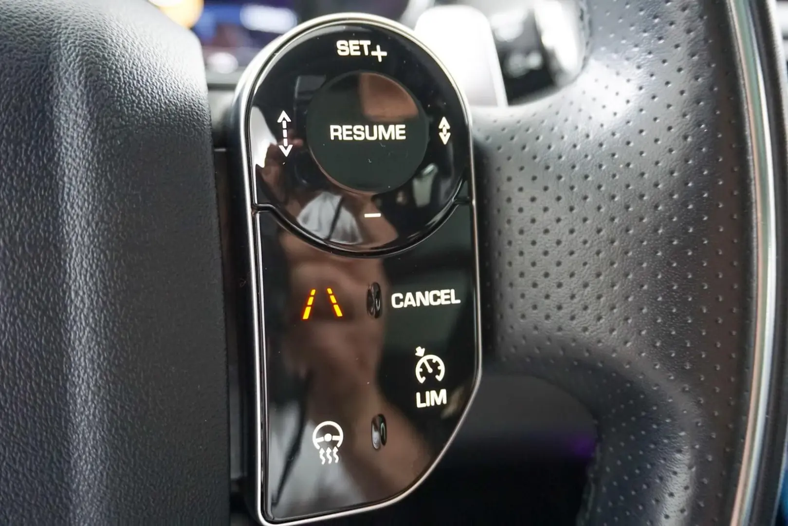 Range Rover Sport P525 HSE Dynamic Stealth Black