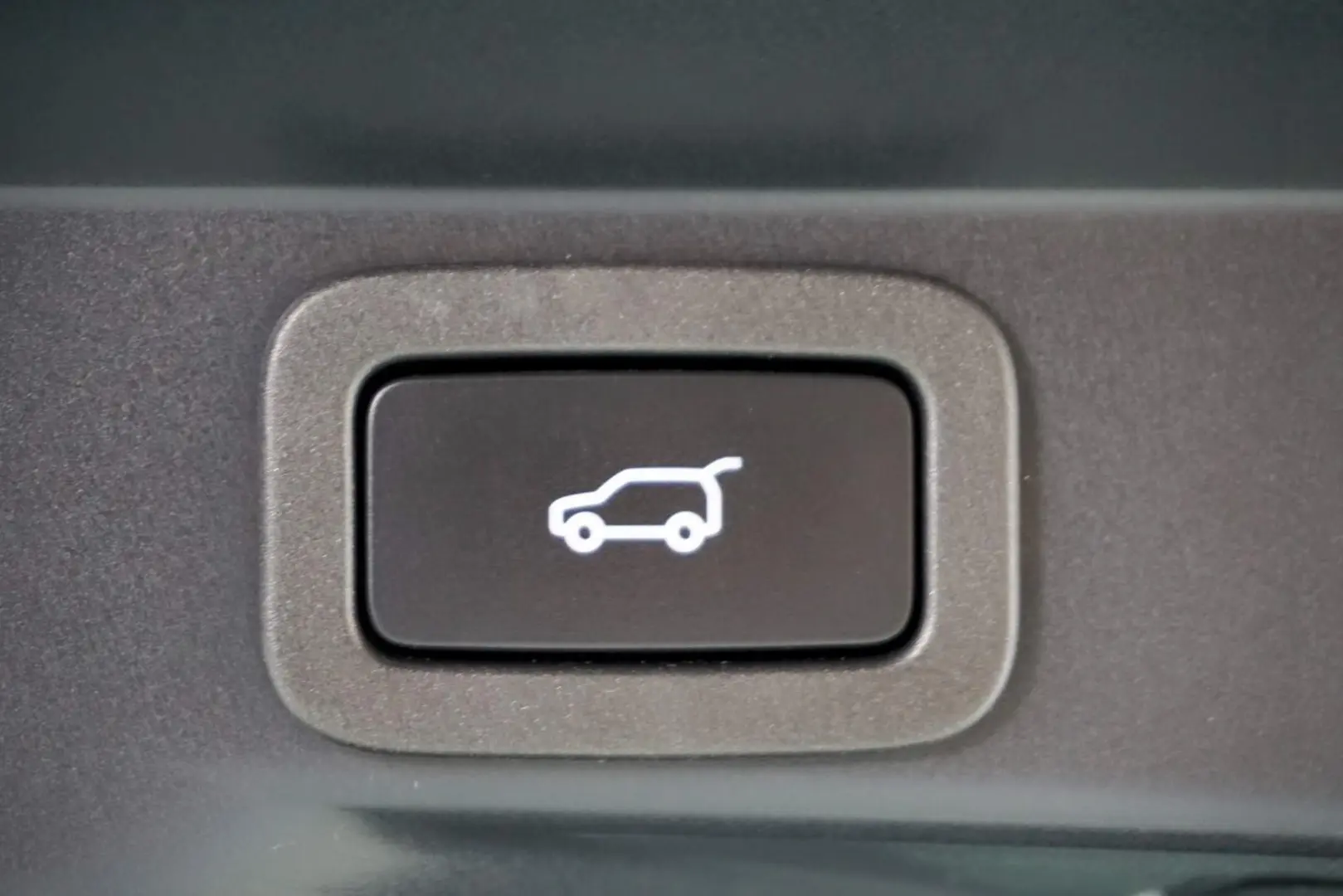 Range Rover Sport P525 HSE Dynamic Stealth Black