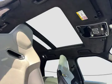 Range Rover Sport SVR 5.0 V8