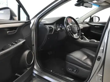 Lexus NX 300h EXE Panorama GARANTIE