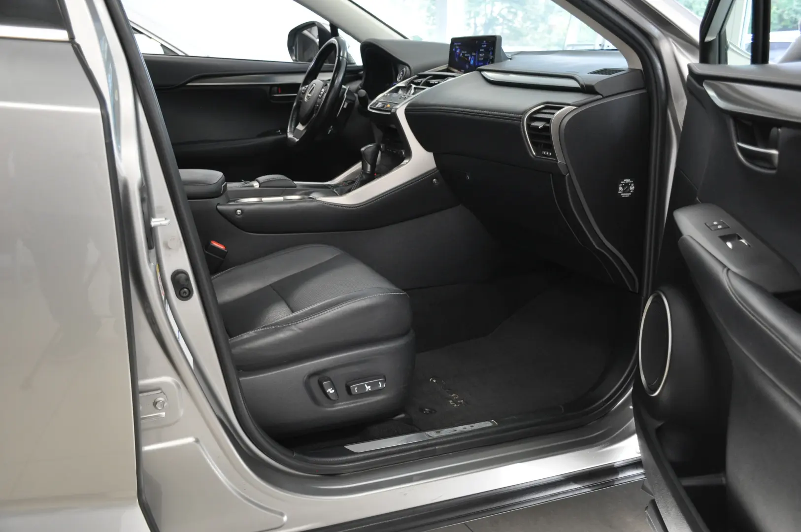 Lexus NX 300h EXE Panorama GARANTIE