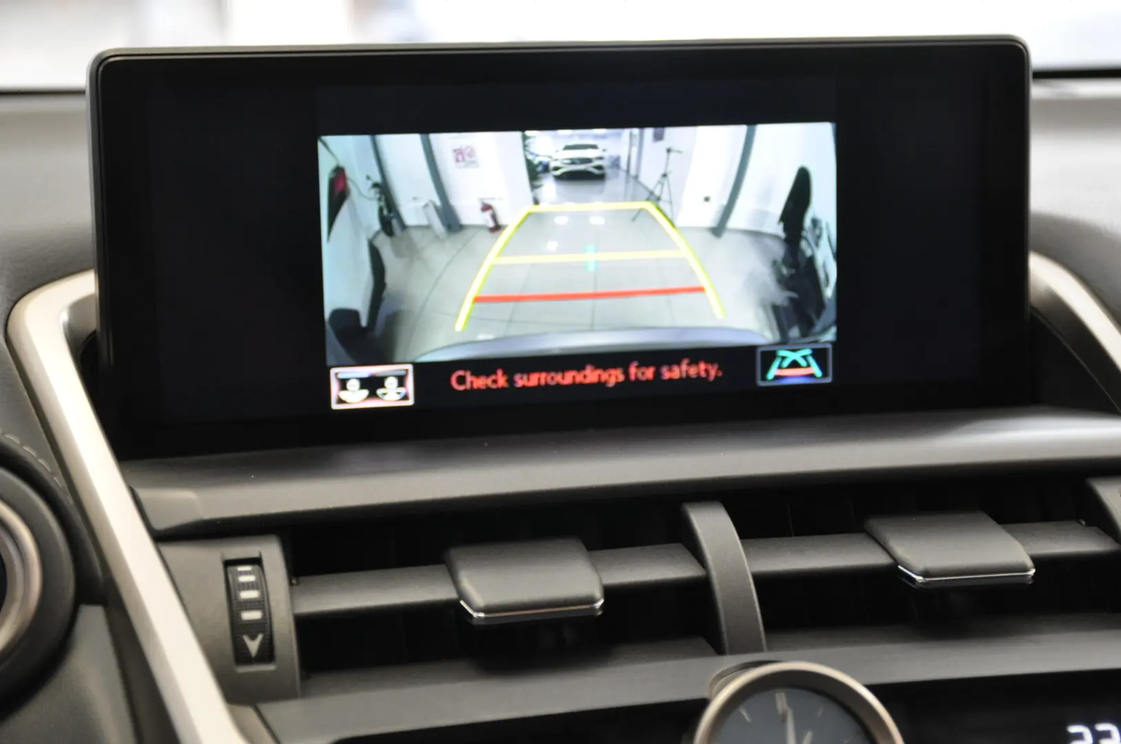 Lexus NX 300h EXE Panorama GARANTIE