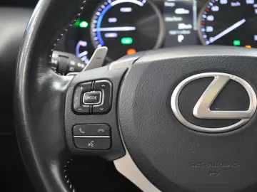 Lexus NX 300h EXE Panorama GARANTIE