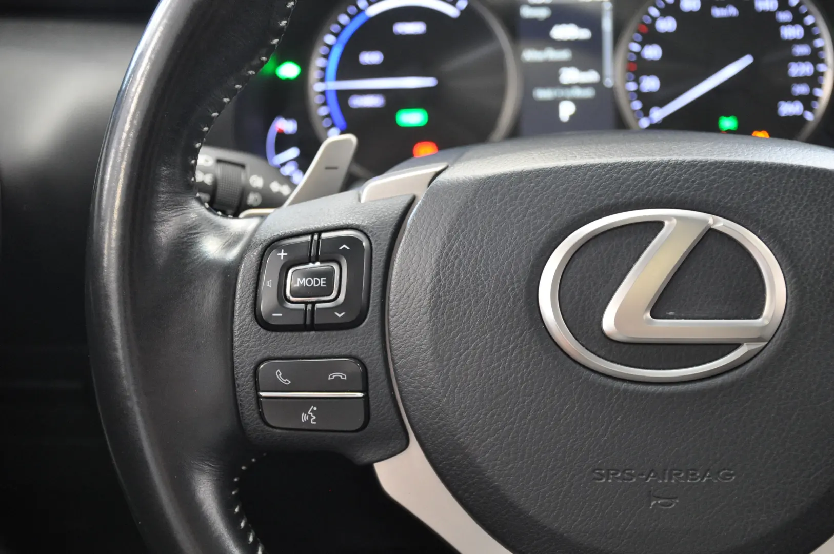 Lexus NX 300h EXE Panorama GARANTIE