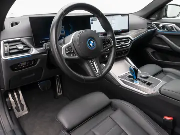 i4 M50 360°