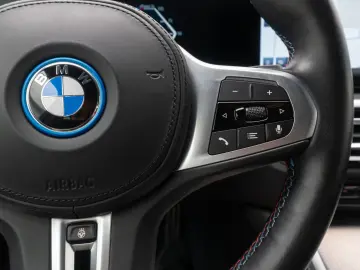 i4 M50 360°