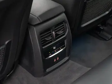 i4 M50 360°