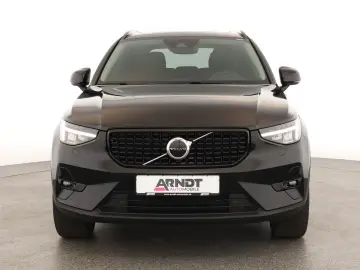 XC40 Recharge T5