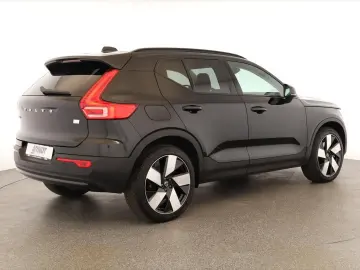 XC40 Recharge T5