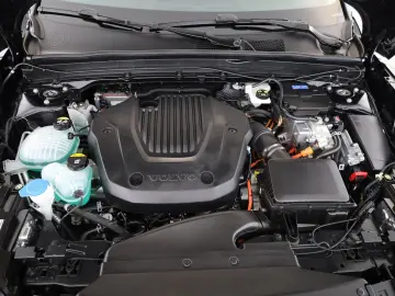 XC40 Recharge T5