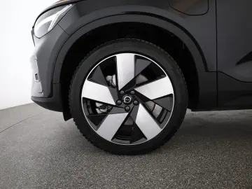 XC40 Recharge T5