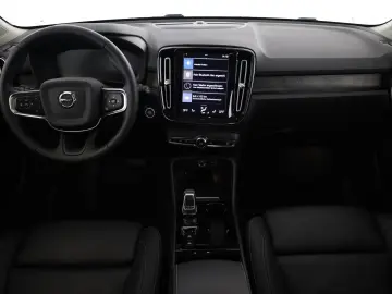 XC40 Recharge T5