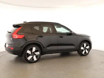 XC40 Recharge T5