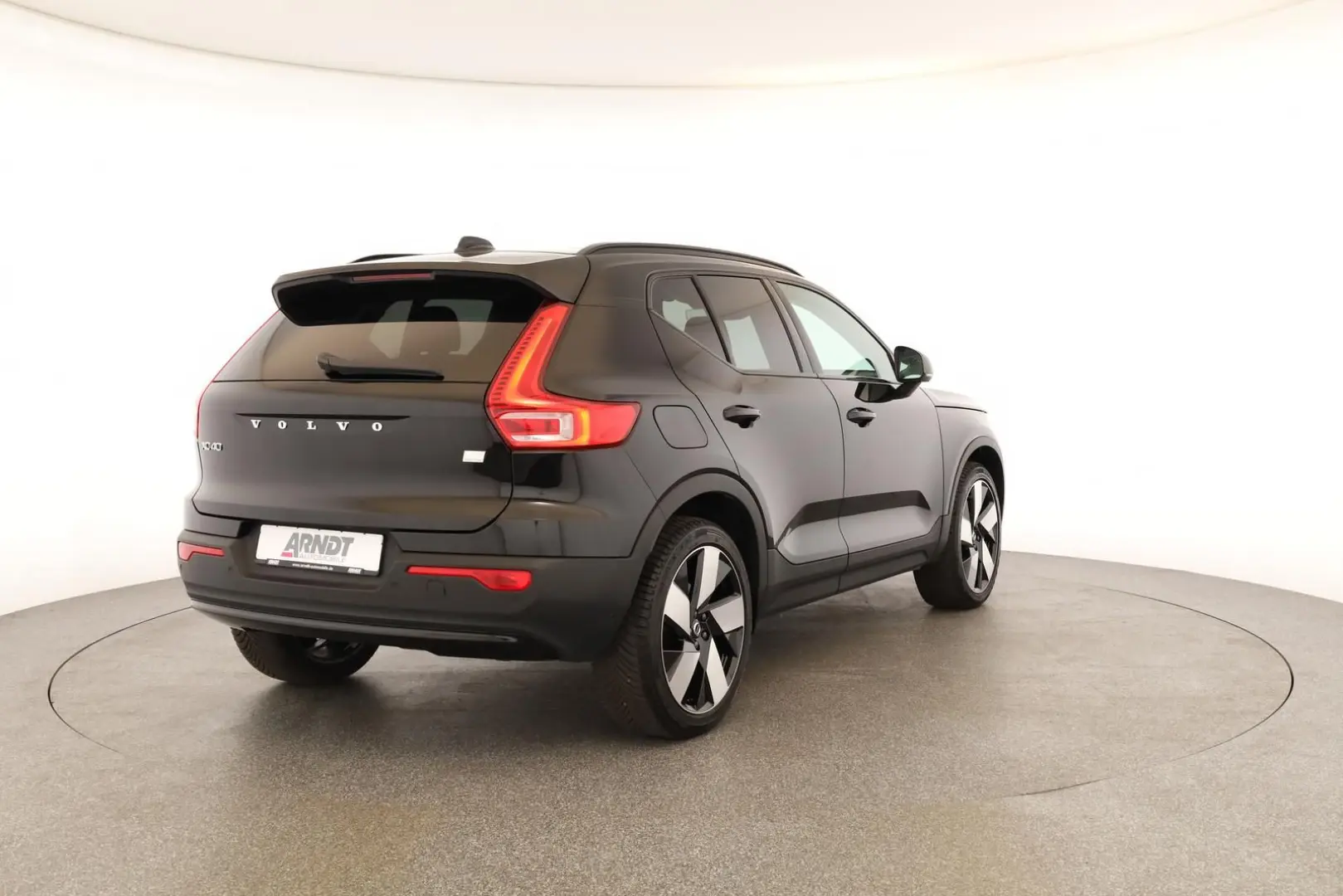 XC40 Recharge T5