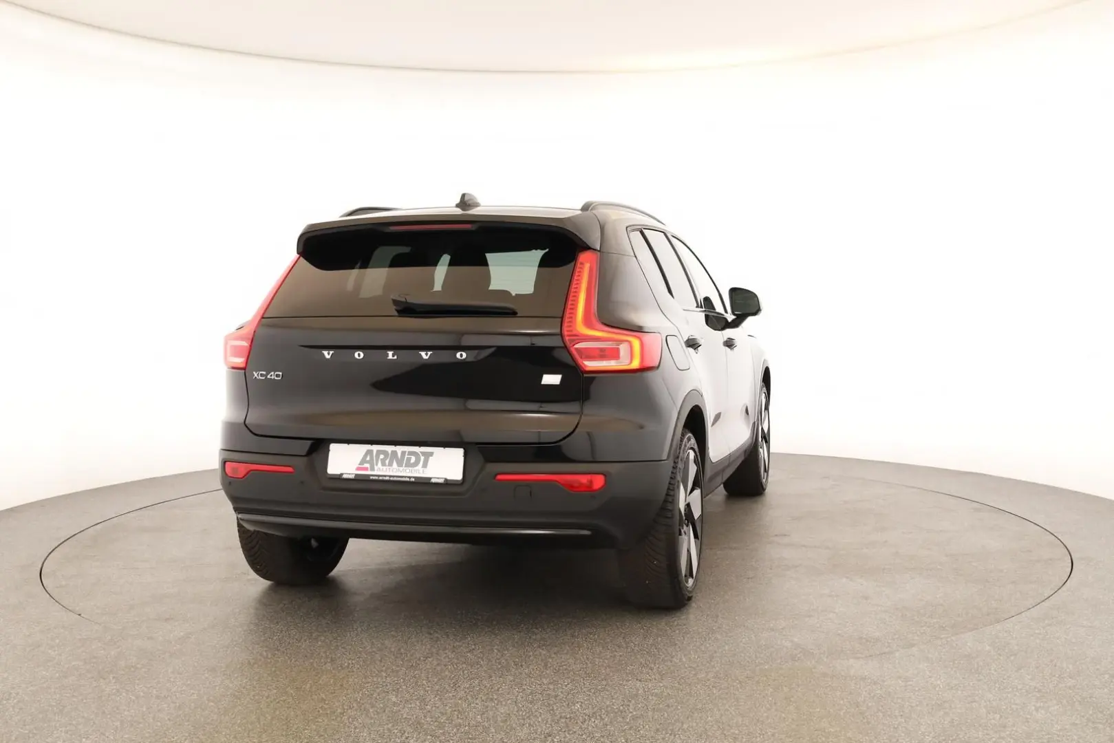 XC40 Recharge T5