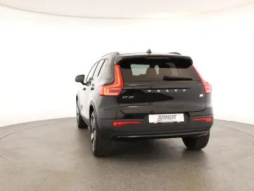 XC40 Recharge T5