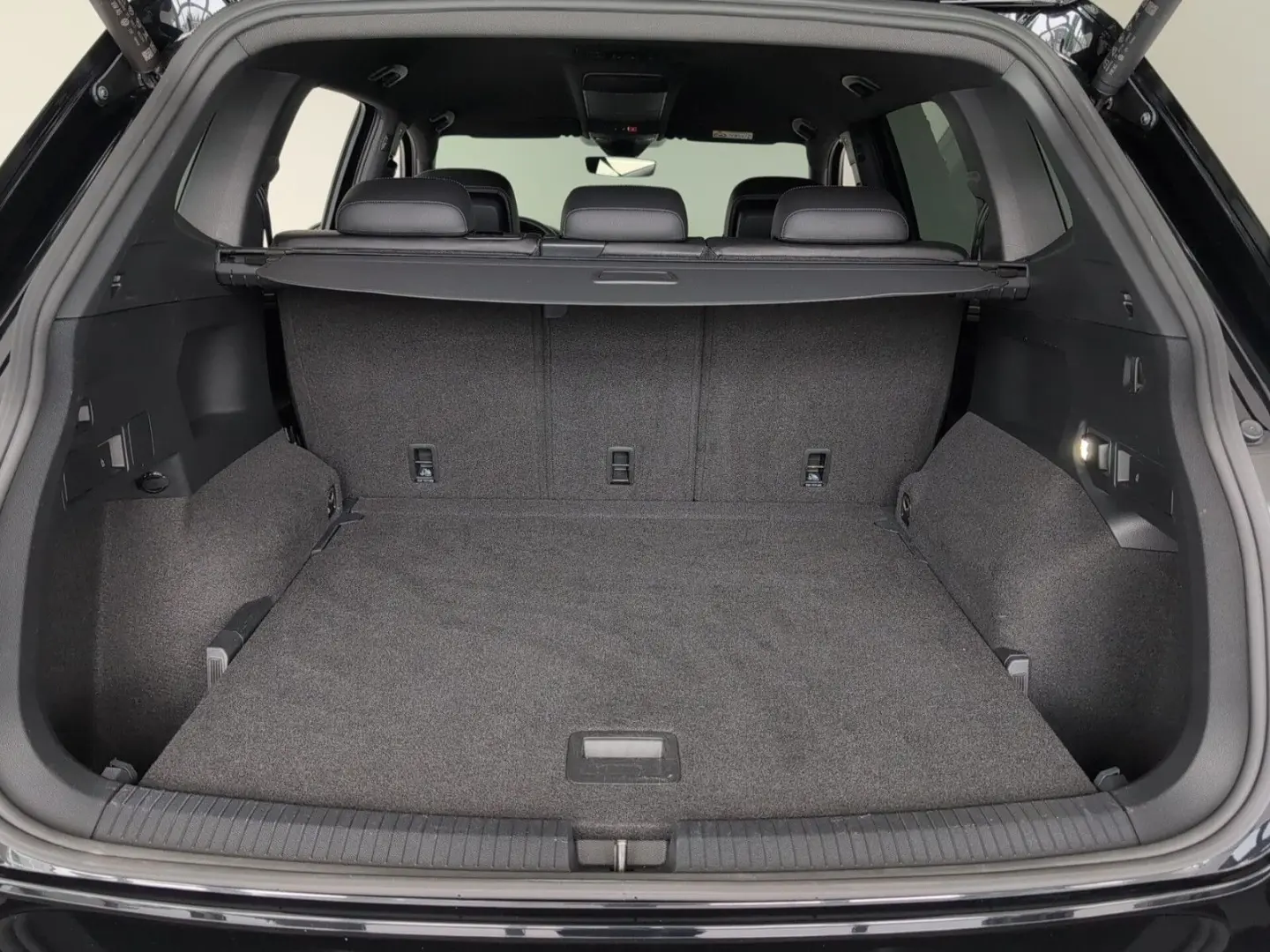 Tiguan Allspace R-LINE BLACK