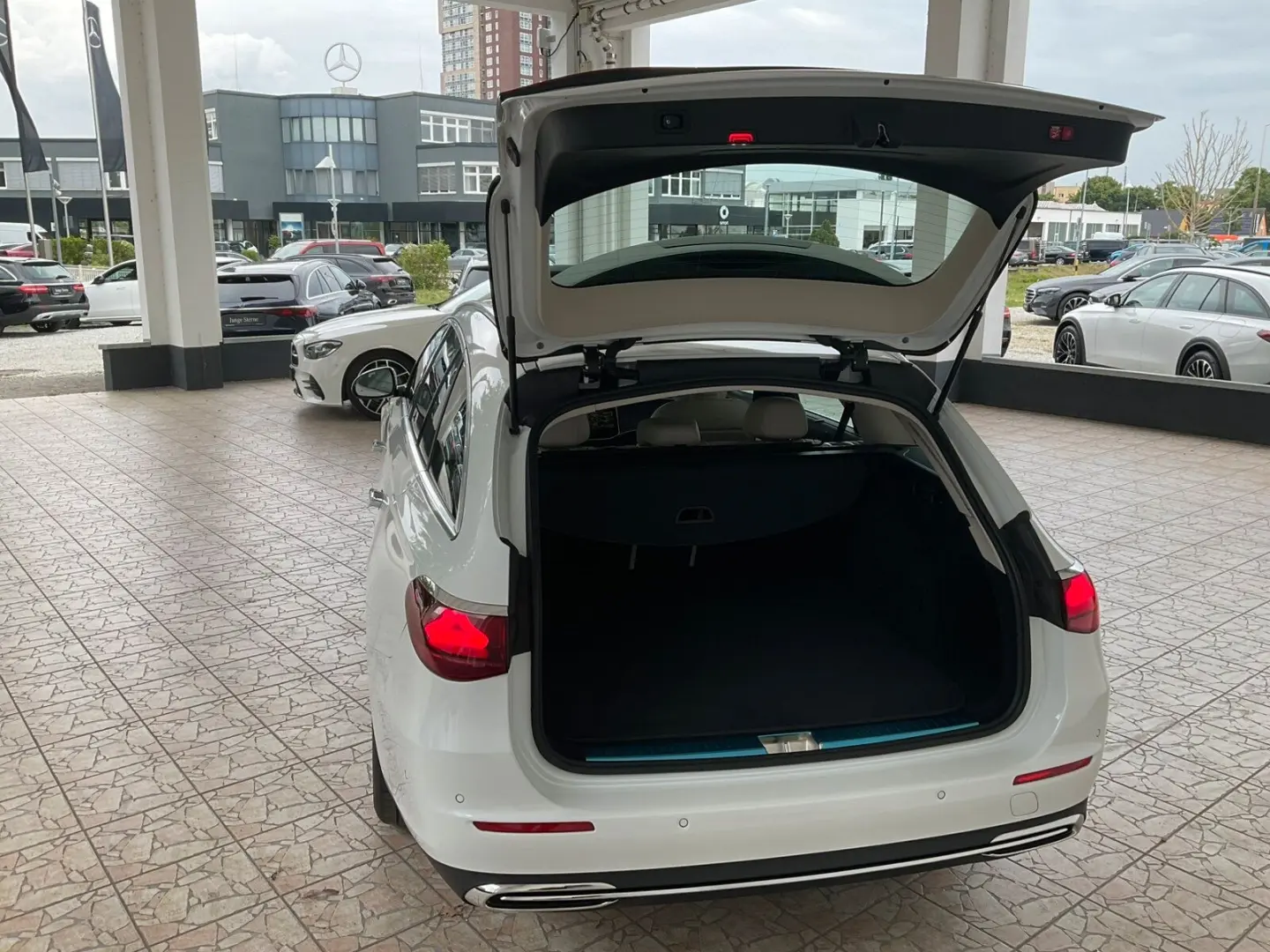 E 220 d T AVANTGARDE